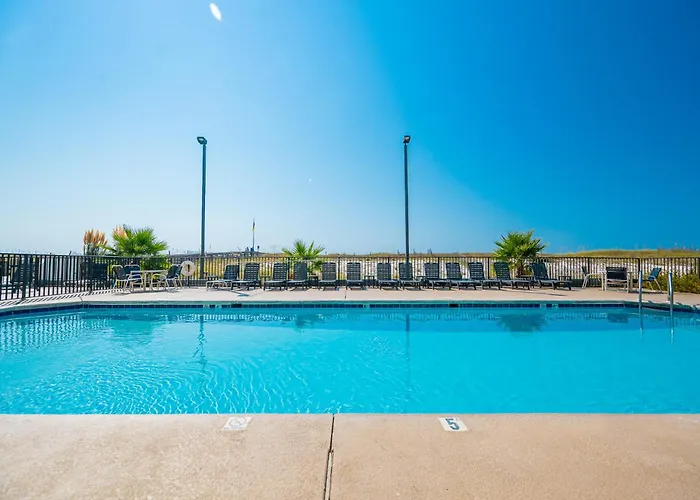 Apartment Island Winds West 372